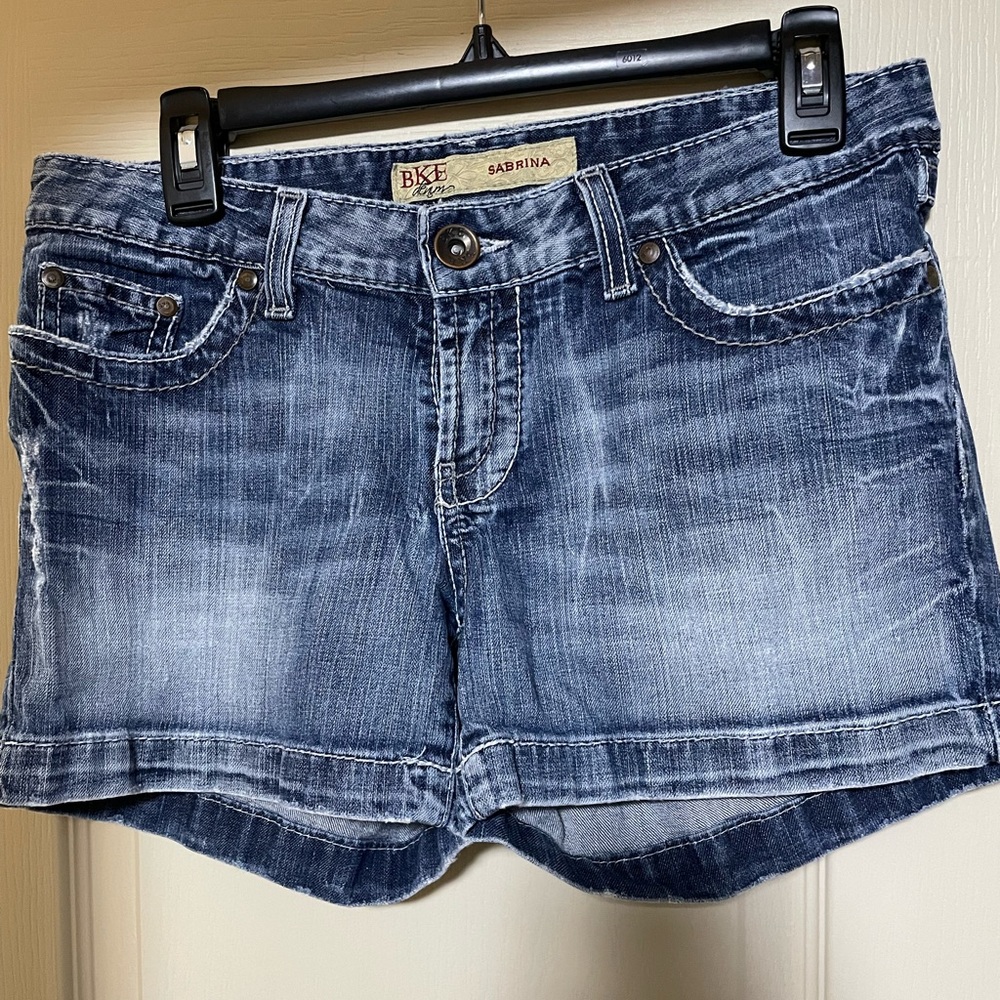 BKE Sabrina jean shorts